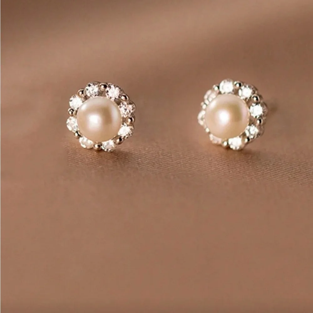 Elegant Pearl and Crystal Stud Earrings